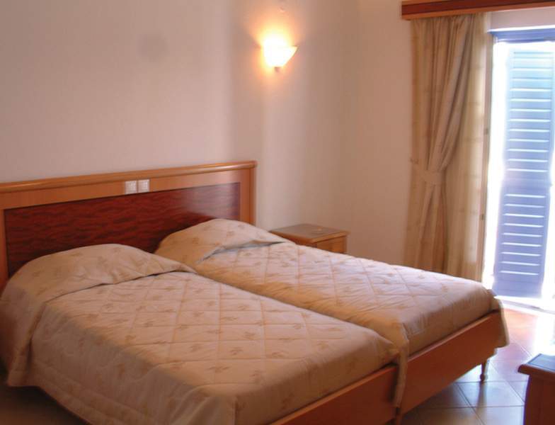 Olia Hotel Tourlos Ngoại thất bức ảnh